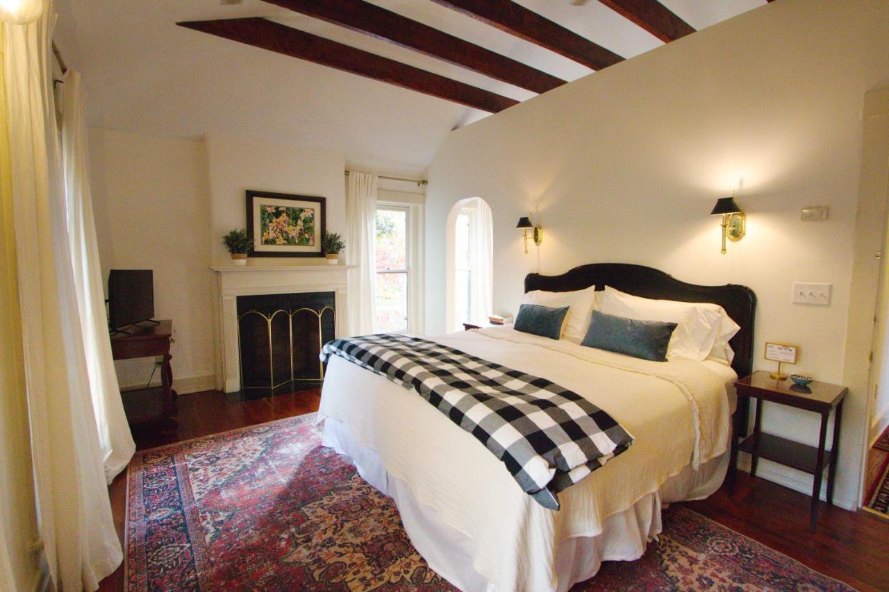 Louisville Bourbon Inn חדר תמונה